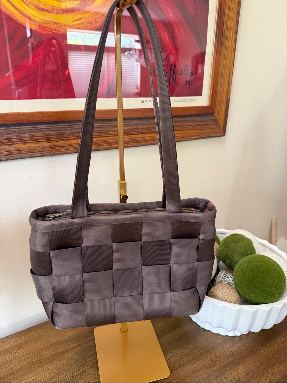 Harveys Original Seatbelt Bag Brown Woven Shoulder Purse Zip Top